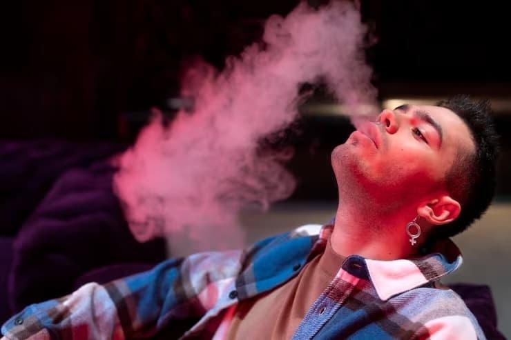 Entdecken Sie e-papierosy und einweg e-zigarette 2000 züge mit nikotin für ein intensives Dampferlebnis