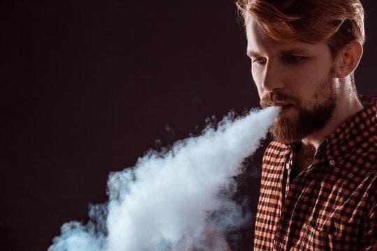 E-Cigarettes Online und praktische Hinweise zur e zigarette am arbeitsplatz für Arbeitgeber und Mitarbeiter