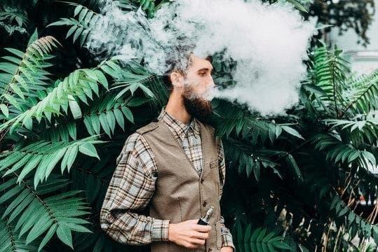 jednorázové e-cigarety im Test und was ist besser e-zigarette oder iqos ein klarer Vergleich mit Vor- und Nachteilen